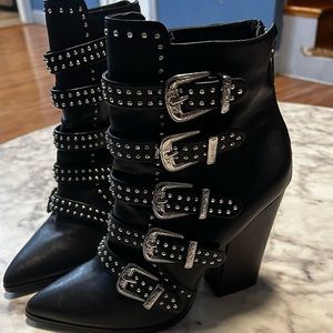 Steve Madden Comet boots